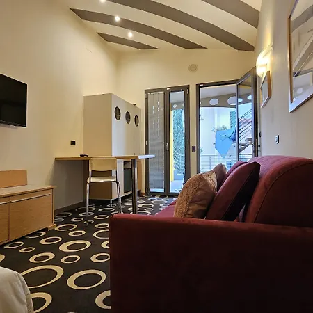 Select Executive Residence-3
