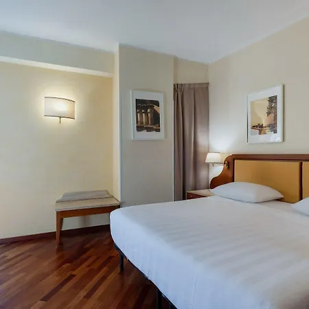 B&B Hotel Firenze Pitti Palace Al Ponte Vecchio-3